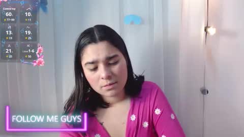 Nahomy online show from 12-17-24, 02:00