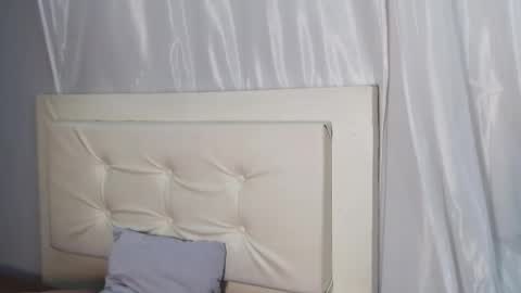 Nahomy online show from 12-20-24, 05:08