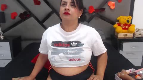 Snapshot of naia69 chatting on 02-25-26, 11:53 naia69 online show from 02-25-26, 11:53