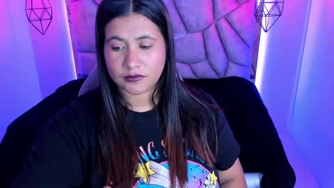 Snapshot of naia_karter chatting on 01-10-25, 07:43 online show from 01-10-25, 07:43