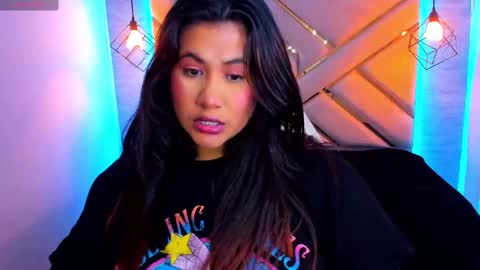 Snapshot of naia_karter chatting on 01-18-25, 06:32 online show from 01-18-25, 06:32