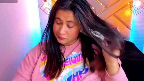 Snapshot of naia_karter chatting on 01-19-25, 05:07 online show from 01-19-25, 05:07