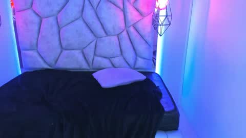 Snapshot of naia_karter chatting on 01-24-25, 01:13 online show from 01-24-25, 01:13