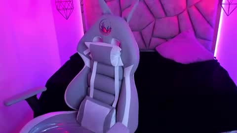 Snapshot of naia_karter chatting on 01-29-25, 01:05 online show from 01-29-25, 01:05