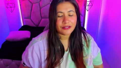 Snapshot of naia_karter chatting on 01-31-25, 06:57 online show from 01-31-25, 06:57