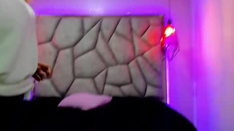 Snapshot of naia_karter chatting on 02-12-25, 07:13 online show from 02-12-25, 07:13