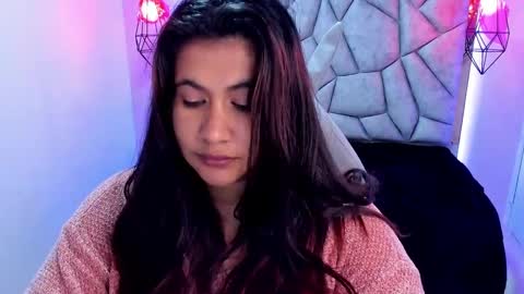 Snapshot of naia_karter chatting on 02-14-25, 01:02 online show from 02-14-25, 01:02