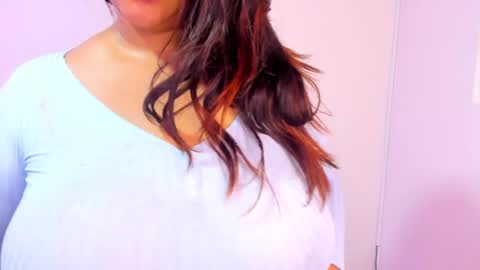 Snapshot of naia_karter chatting on 02-16-25, 04:20 online show from 02-16-25, 04:20