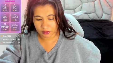 Snapshot of naia_karter chatting on 03-09-25, 10:30 online show from 03-09-25, 10:30