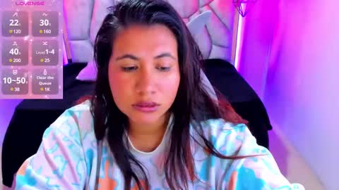 Snapshot of naia_karter chatting on 03-11-25, 10:09 online show from 03-11-25, 10:09