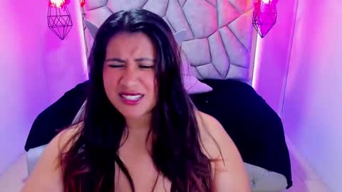 Snapshot of naia_karter chatting on 03-12-25, 07:49 online show from 03-12-25, 07:49