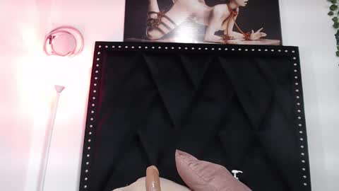 Naia x online show from 02-05-25, 11:06