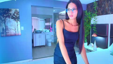 Lia online show from 12-26-24, 04:14