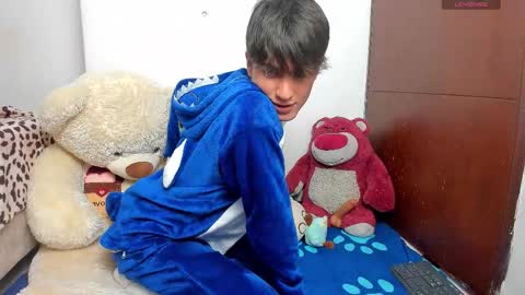 Snapshot of naim_theking chatting on 03-01-26, 03:30 N A I M T H E K I N G online show from 03-01-26, 03:30