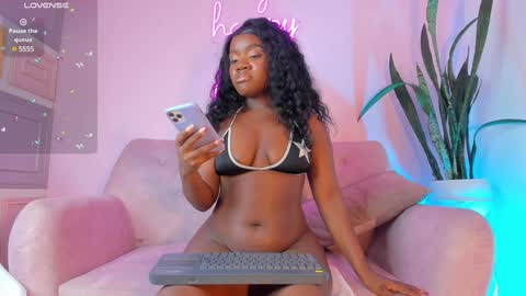 Snapshot of nainadeivis chatting on 02-09-25, 01:33 Naina online show from 02-09-25, 01:33