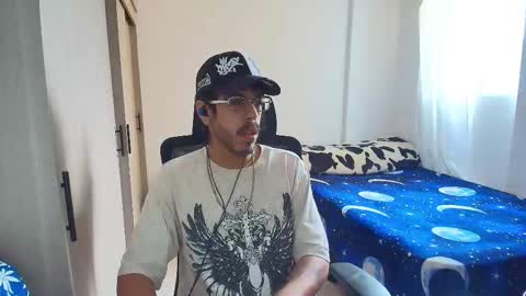 Snapshot of naitsihrc chatting on 11-28-25, 03:04 Nait online show from 11-28-25, 03:04