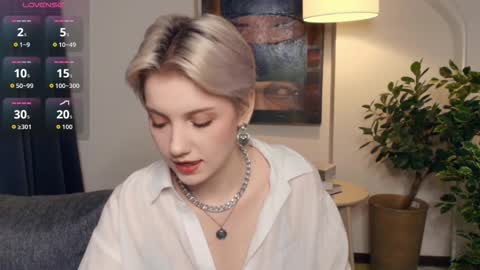 Kate online show from 11-21-25, 11:53