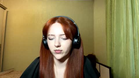 Snapshot of nakitawiggin chatting on 02-21-26, 10:16 Luna online show from 02-21-26, 10:16