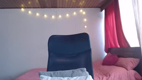 Snapshot of nala_foster chatting on 12-07-24, 03:41 Nala online show from 12-07-24, 03:41