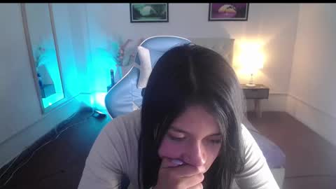 Snapshot of nala_sc chatting on 10-22-25, 05:19 nala_sc online show from 10-22-25, 05:19