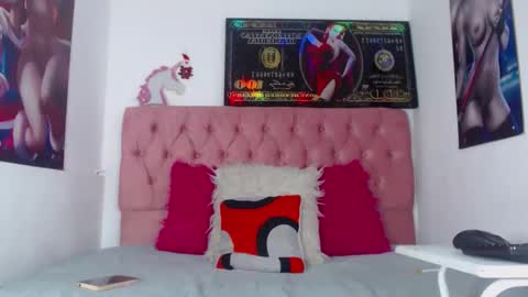 NALAROY online show from 12-20-25, 05:14