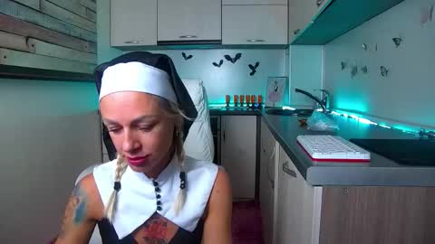 Snapshot of nally_ferrari chatting on 10-30-25, 01:40 Nally online show from 10-30-25, 01:40