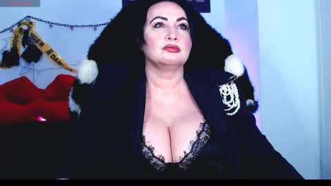 Snapshot of nanalagloss chatting on 01-14-25, 12:14 NanaLaGloss online show from 01-14-25, 12:14