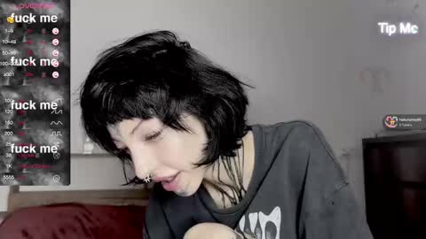 Snapshot of nananevaeragain chatting on 12-14-24, 11:07 Nana online show from 12-14-24, 11:07