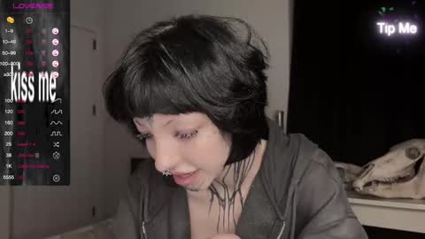 Snapshot of nananevaeragain chatting on 12-24-24, 02:33 Nana online show from 12-24-24, 02:33