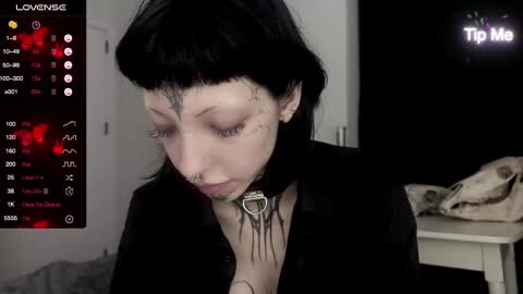 Snapshot of nananevaeragain chatting on 01-03-25, 06:24 Nana online show from 01-03-25, 06:24