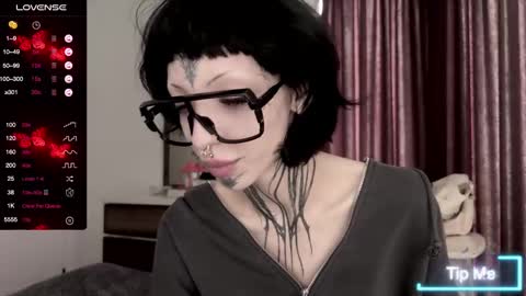 Snapshot of nananevaeragain chatting on 01-12-25, 12:55 Nana online show from 01-12-25, 12:55