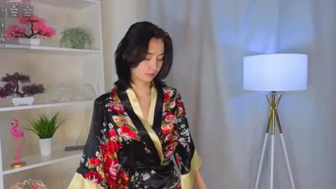 Snapshot of nanayuki chatting on 09-18-25, 03:58 Miya online show from 09-18-25, 03:58