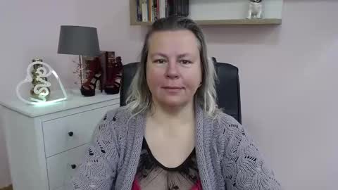 Nancy online show from 01-12-25, 07:53