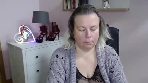 Nancy online show from 01-13-25, 08:58