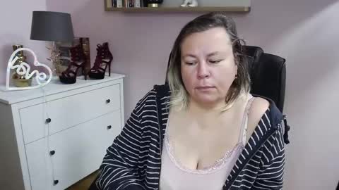 Nancy online show from 01-15-25, 11:00