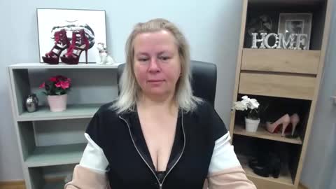 Nancy online show from 02-15-25, 08:00