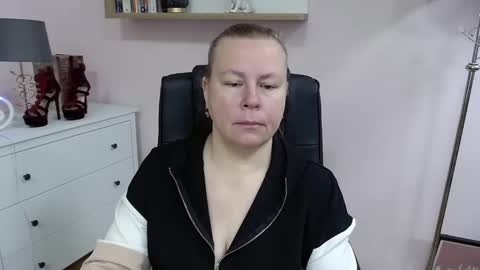 Nancy online show from 02-16-25, 07:48