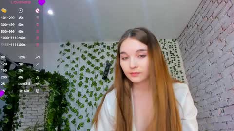 Luna online show from 02-27-25, 01:07