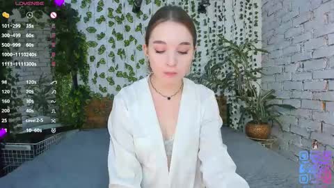 Luna online show from 03-03-25, 06:04