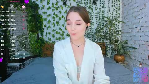 Luna online show from 03-03-25, 09:11