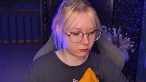 nancymartinez online show from 01-11-25, 05:10