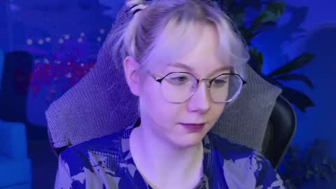 nancymartinez online show from 01-12-25, 05:03