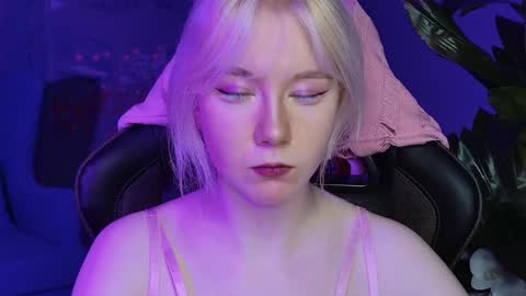 nancymartinez online show from 01-19-25, 05:05