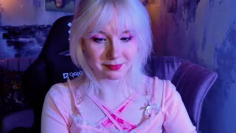 nancymartinez online show from 02-13-25, 04:28