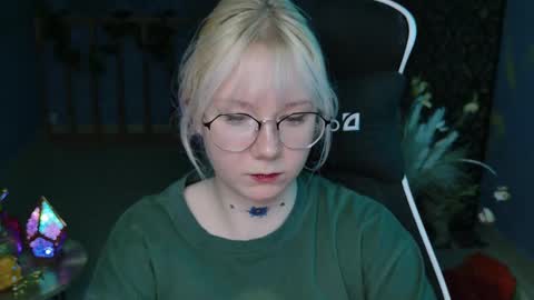 nancymartinez online show from 02-20-25, 08:17