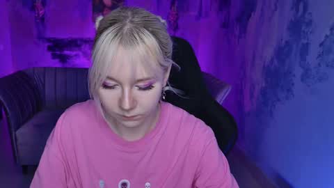 nancymartinez online show from 03-01-25, 01:07