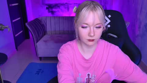 nancymartinez online show from 03-01-25, 04:11