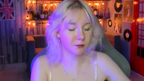 nancymartinez online show from 03-11-25, 04:07