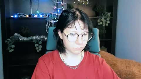 nancymartinez online show from 12-18-25, 05:13