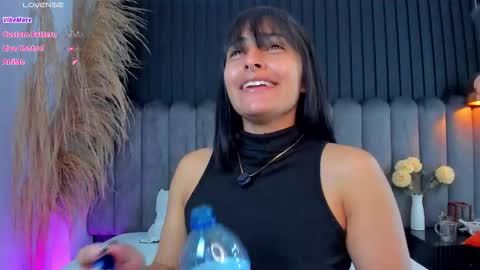 Snapshot of nanda_vixen_ chatting on 02-28-26, 07:26 Nanda online show from 02-28-26, 07:26